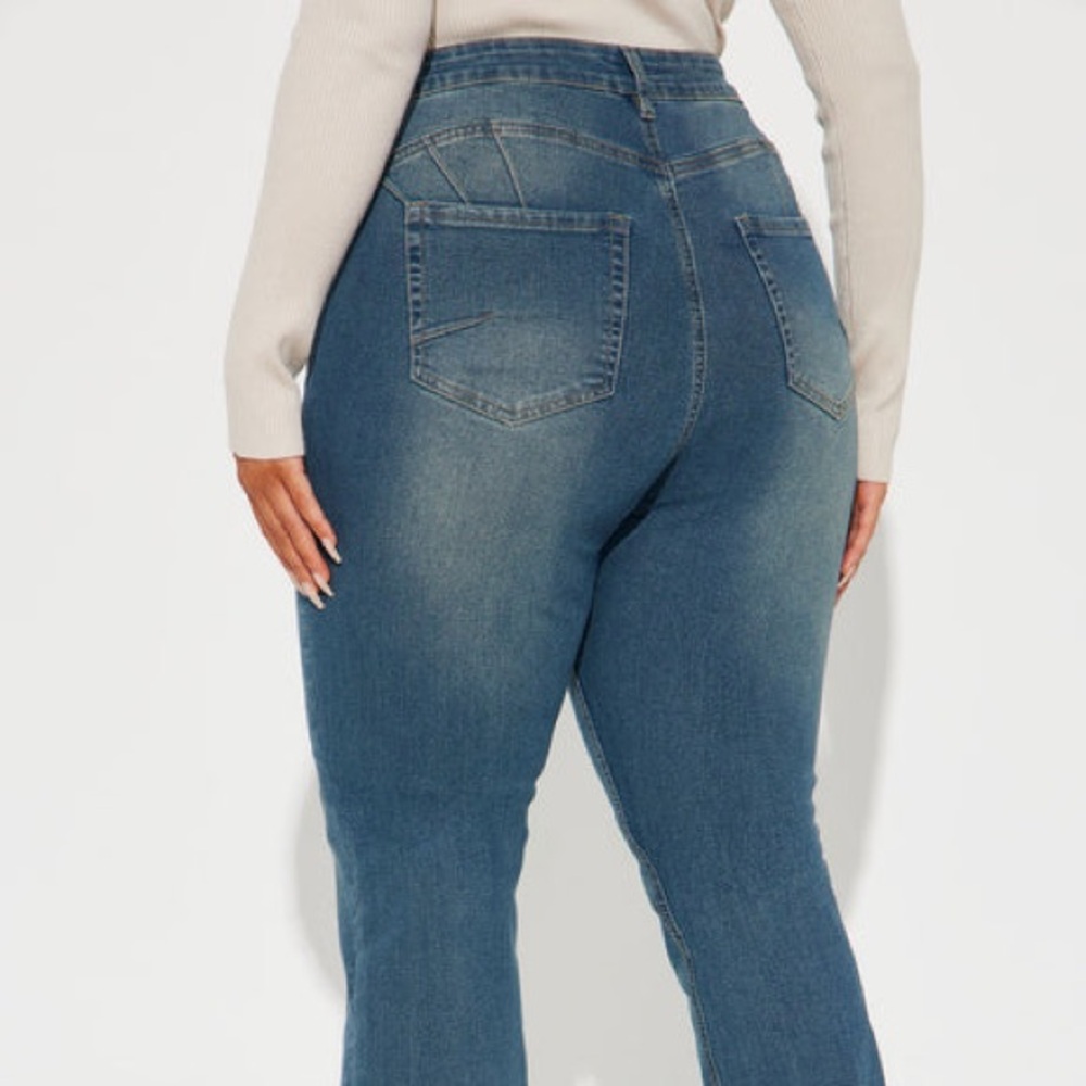 Classic Blue Women's Jeans - Picture 2 of 5